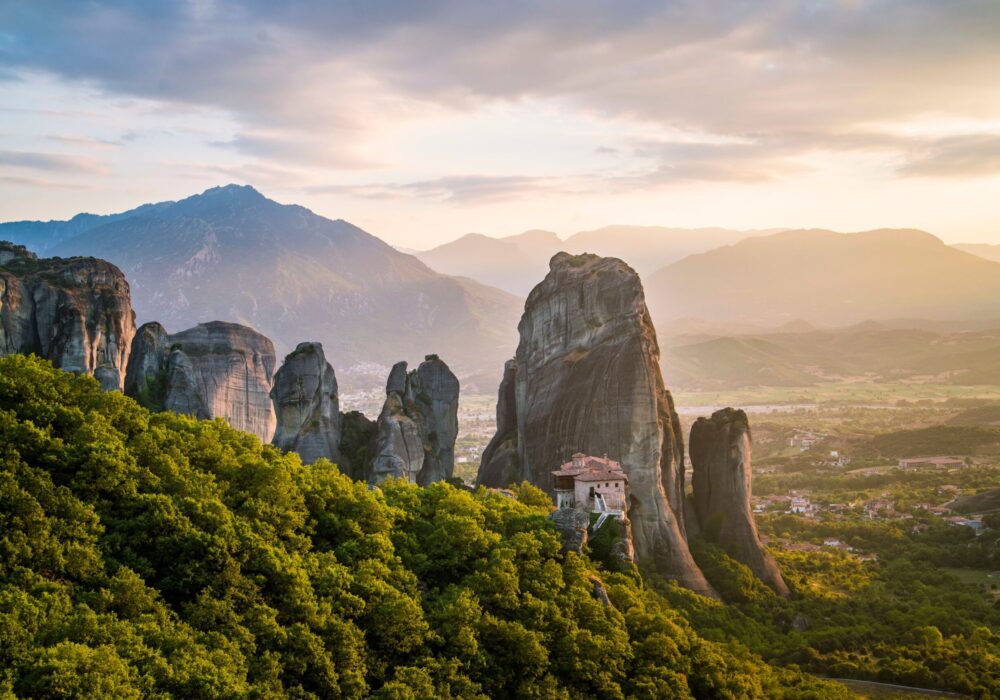 meteora_hero_f0bcdfb8b6 meteora_hero_f0bcdfb8b6